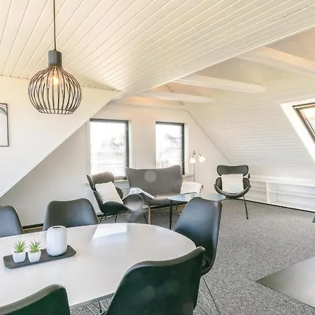 Three-bedroom Holiday In * Аллинге