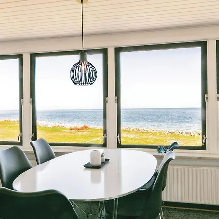 Three-bedroom Holiday In *